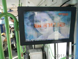 大尺寸車載顯示新趨勢(shì) 22寸超大屏與定制化雙面廣告機(jī)的應(yīng)用解析