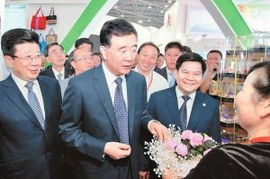 小白楊，累并快樂著——組織文化藝術交流活動的點滴感悟