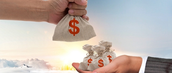 對外經(jīng)濟貿(mào)易大學(xué)在職研究生學(xué)費詳解及經(jīng)濟貿(mào)易咨詢行業(yè)展望